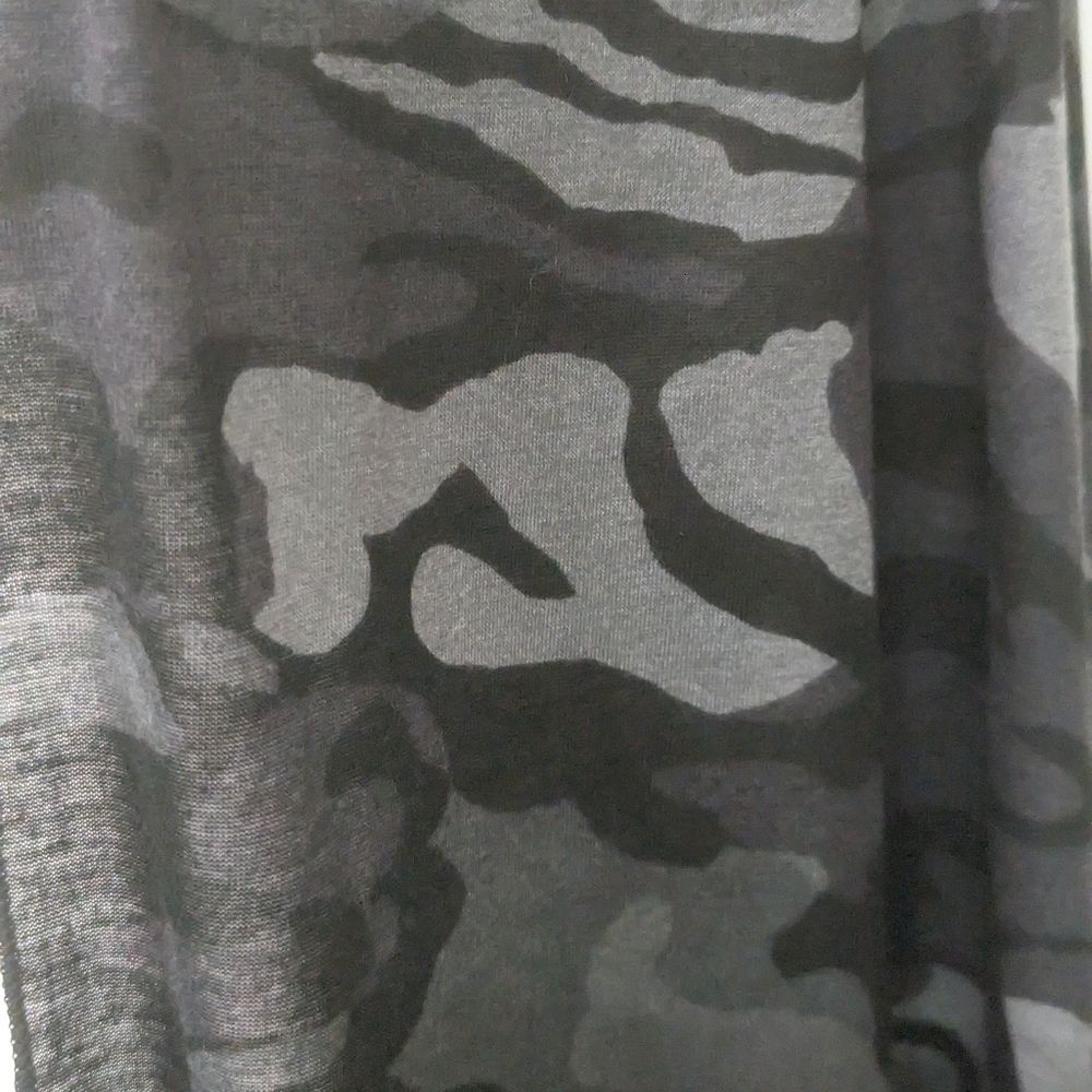 Jenni Scarf - Picture 3 of 9